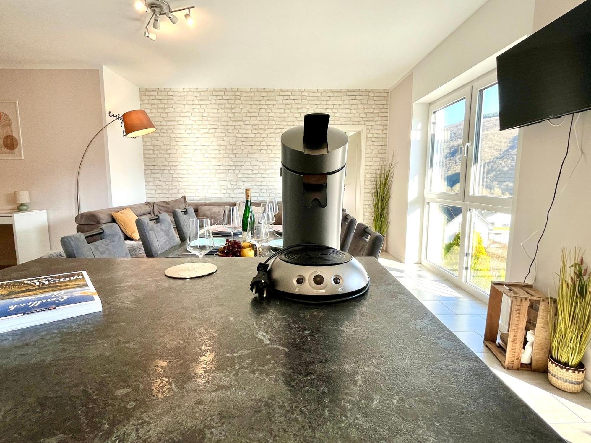 Moseltraum, 1-6 Pers, Mit 3 Schlafzimmer Und Panoramabalkon Apartment