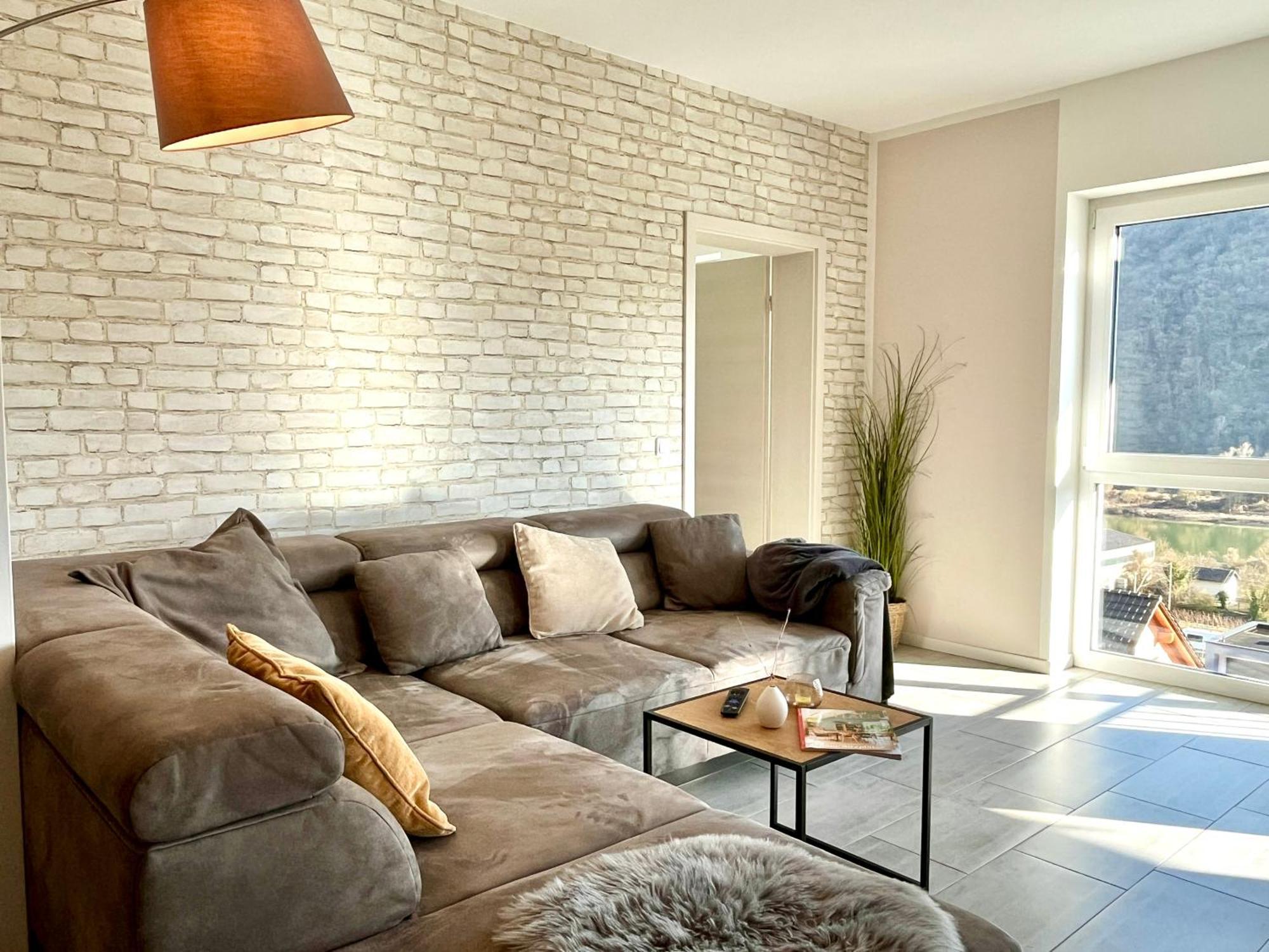 Moseltraum, 1-6 Pers, Mit 3 Schlafzimmer Und Panoramabalkon Apartment Mueden